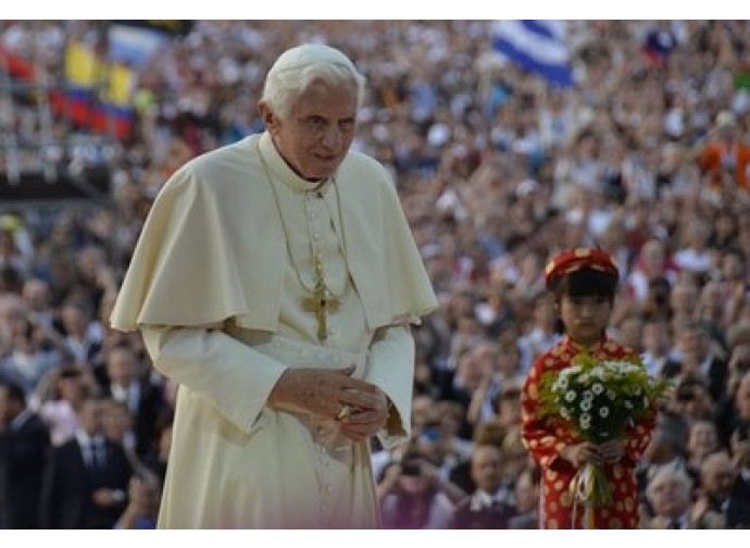 Papa Benedetto XVI all incontro mondiale delle famiglie a Milano